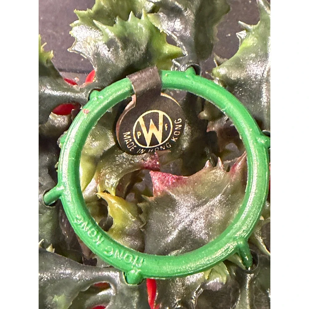 Vintage Plastic Holly Berry Christmas Candle Rings Set of 4 Made in Hong Kong